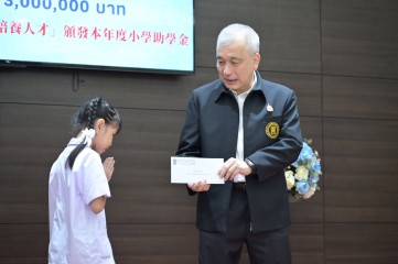 723942260.jpg