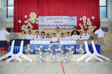 719426347.jpg